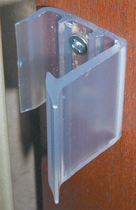 JR PRODUCTS 20665 - SLIDING MIRRORED DOOR LATCH